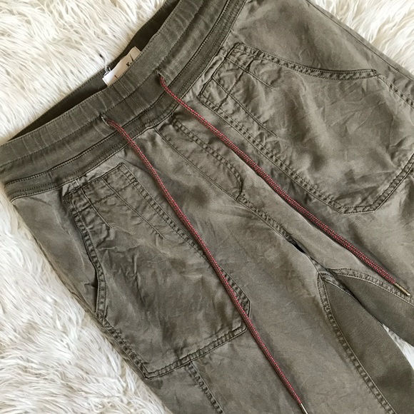 Anthropologie Dark Green Cargo Style Drawstring Waist Loose Fit Jogger Pants - Picture 2 of 8